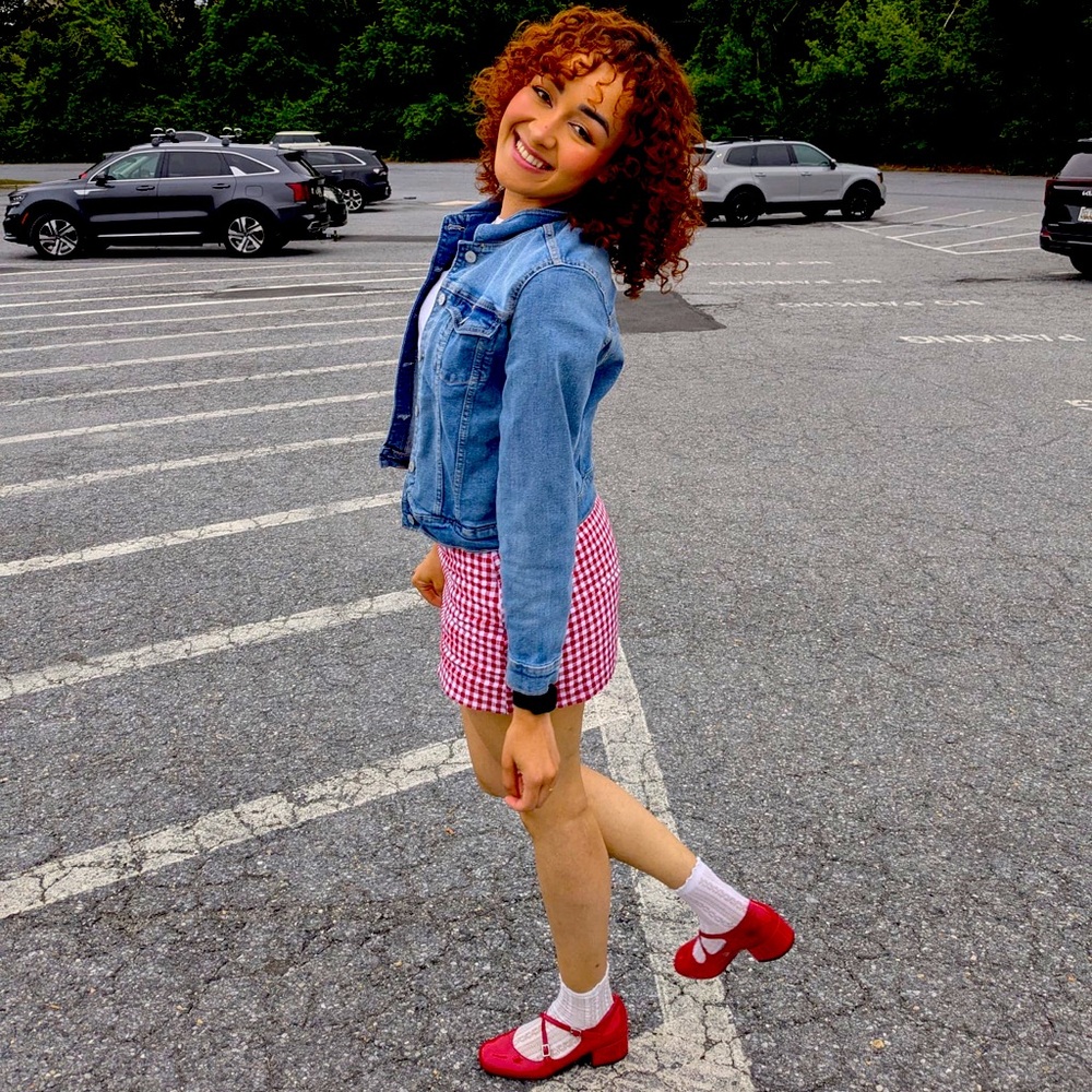 Meet your Posher, Jaqueline